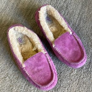 Size 9 Ugg Slippers